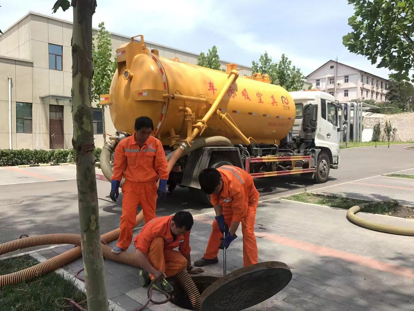 榕江化粪池清理与5-8吨吸粪车施工效率分析